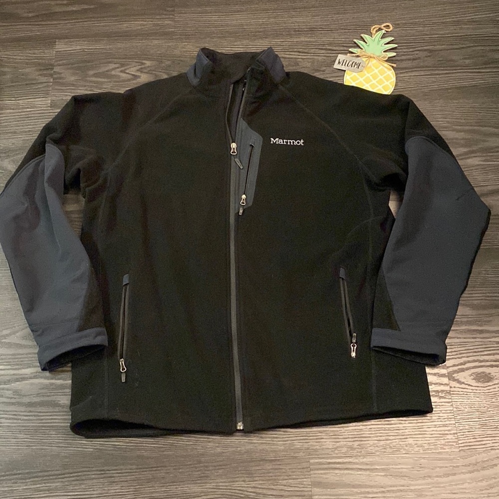🍍MARMOT GORE WINDSTOPPER🍍SIZE XL🍍
Pit to pit 24”
Length 26”
CR041